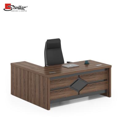 China New Modern Style High End Luxury Modern MDF Office Furniture Wooden Executive Desk for sale