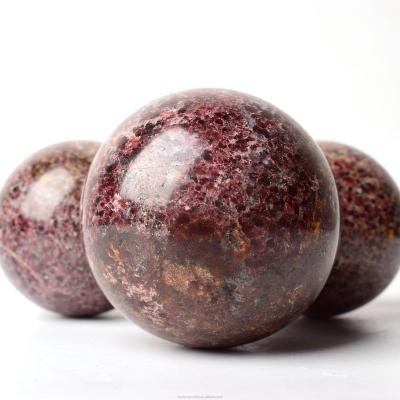 China China Wholesale Polished Claret Gemstone Garnet Balls Stone With Star Natural Light For Deco for sale