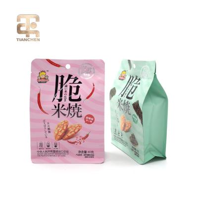 China Hot Selling Safety Food Snacks Plastic Flat Box Ziplock Bottom Packaging Bag for sale