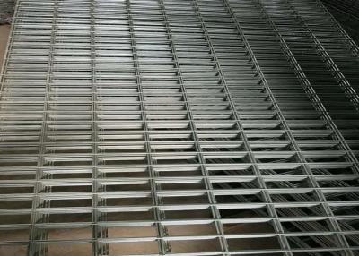 China Low Carbon Steel Q195 Galvanized / PVC Coated Wire Mesh Panel for Fencing Solutions for sale