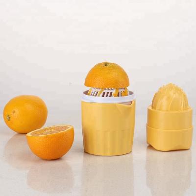 China Viable Manual Pomegranate Juice Press Portable Lemon Squeezer Lime Press for sale