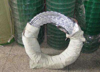 China High Strength Hot Dipped Galvanized Razor Barbed Wire For Security Fencing for sale