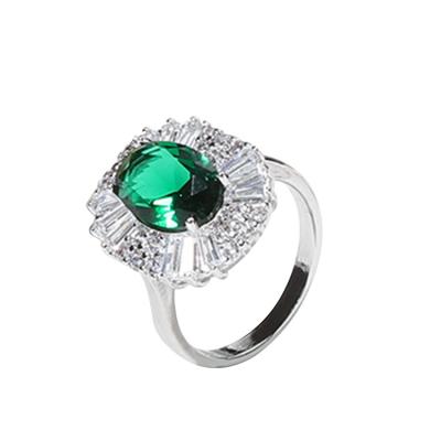 China Vintage Fashion Luxury Classic Full Diamond Green Zircon Royal Princess Diamond Ring for sale