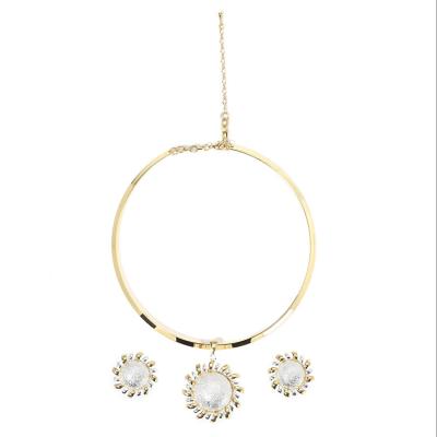 China Fashion TRENDY Jewelry Women White Gold Flower Custom Zircon Earring and Necklace Set for sale