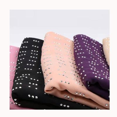 China Wholesale Good Factory Dubai Dubai Muslim Chiffon Hijab Scarf With Rhinestone Malaysia Head Wrap Plain Hijab Scarf for sale