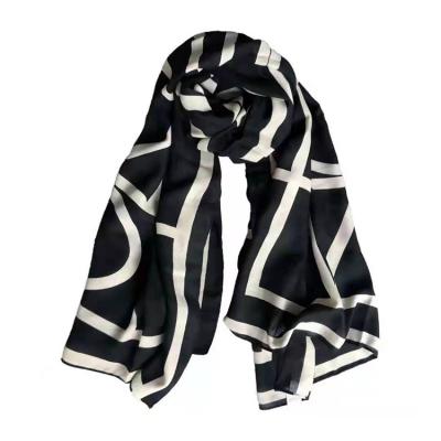 China Print scarf 2022 Wholesale Fashion Print Women Scarf Polyester Scarf Shawl For Women for sale