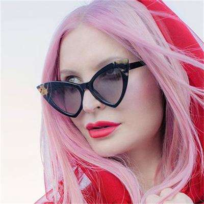 China Luxury Triangle Fram Cat Eye Sunglasses Dark Glass Sunglass Custom Popular Brand Fashion Sun Glasses for sale