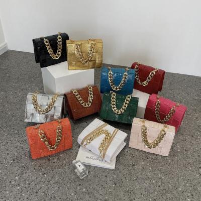 China 2022 Fashion Lady Crocodile Pattern Pu Solid Color Square Woven Leather Bag Women's Handbags Handbags With Gold Chain Shoulder for sale