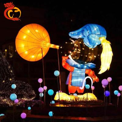 China Outdoor Decoration Fun Calling Chinese Lifelike Lantern Customized Size for sale