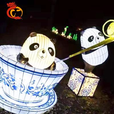 China Panda Lantern Chinese Animal Silk Decorative Size For Show Customized for sale