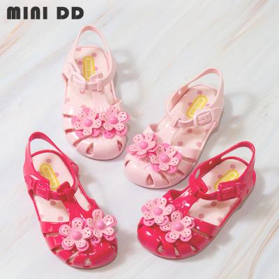 China 2022 New Fancy Summer Double Density Cute Luxury Baby Girls Shoe MINI 2022 Light Flowers Small Shoes Anti-Slip Toddler Girl Jelly Sandals for sale