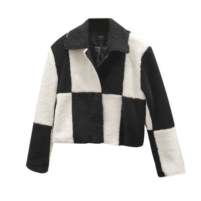 China Anti-wrinkle All-match warmth 2021 autumn and winter new style lapel short black and white lamb straight jacket women for sale