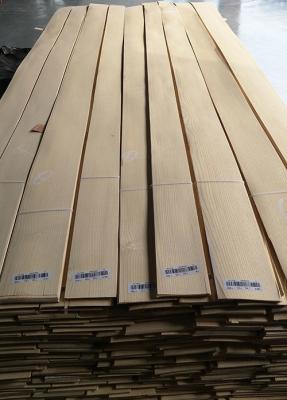 China Tablero de la humedad 120m m Rift Sawn Veneer On Particle de la ceniza blanca el 8% en venta