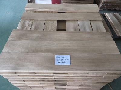 China Ausgeführter Rift Sawn Oak Wood Flooring furnieren 175mm Breiten-mittlere Dichte zu verkaufen