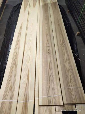 China Interior Decoration 0.5mm White Ash Wood Veneer Door Leaf Use for sale