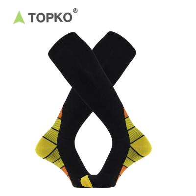 China TOPKO Antibacterial Wholesale Cheap High Quality Men Women Soccer Outdoor Sports Socks for sale