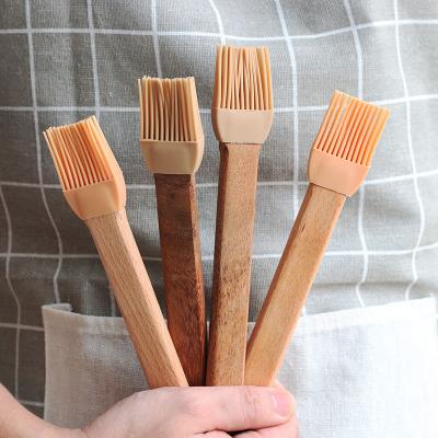 China Easily Cleaned Wooden BBQ Sauce Baster Baking Marinade Brushes Professional Wooden Heat Resistant Brushes For Grill for sale