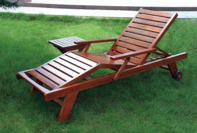 China comfortable wooden chaise lounge folding chair for sale