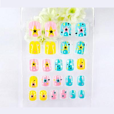 China Easy Apply 24Pcs Nail Art Manicure Tips Pre-designed Full Cover Nails Short Press On Pre-glue Little Girls Star Kids False Nail for sale