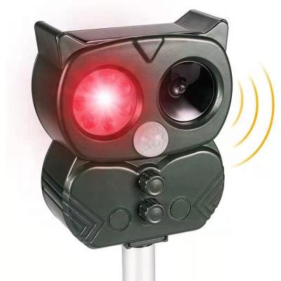 China Viable Shape Solar Animal Repellent Ultrasonic Owl Insect Repellent for sale