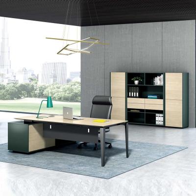 China Cheap and Modern Wholesale Modern Design Office Furniture Table Wood Executive White Manager Desk from Muebles De Oficina madera China new for sale