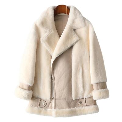 China YOUANNA Anti-Wrinkle Women Winter Sheepskin Fur Coat High Street Lady Wool Fur Jacket Casual Fur Coat HW2033 True for sale