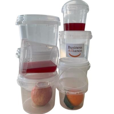 China 500ml Round Plastic Container with Lid Food Grade Transparent Round 8/12/16/24/32 oz for sale