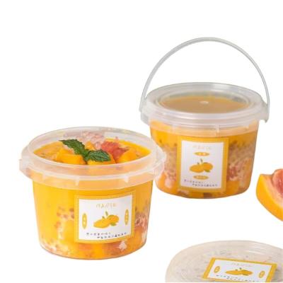 Cina 1000 ml vasche personalizzate Drink Sauce Food Bucket con coperchio di stampa Transfer di calore in vendita