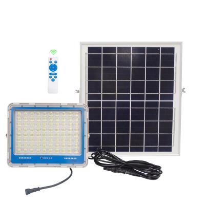 China Outdoor Garden IP66 Safety 100W 150W 200W Solar Powered Led Flood Light for sale