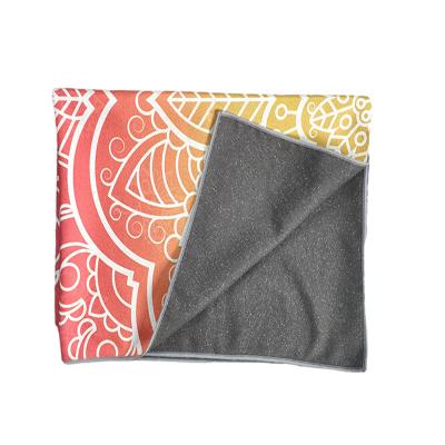 China Custom Wholesale High Quality Home Textile Multicolor Beach Throw Covers Wearable Woven Yoga Blanket for sale