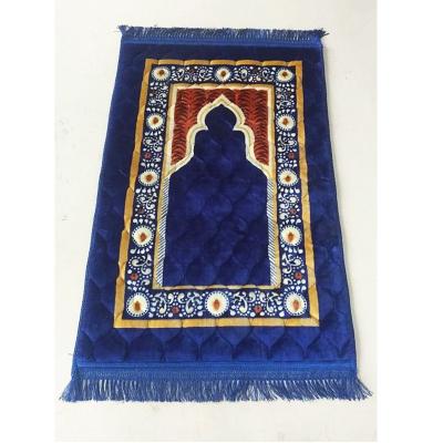 China Anti-Slip Rectangular Muslim Prayer Rug Custom Prayer Mat For Ieisure Travel for sale