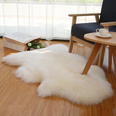 China Home Decoration Soft Luxury Faux Fur Rug Washable Embossed / Quilting Rabbit Fur Blanket for sale