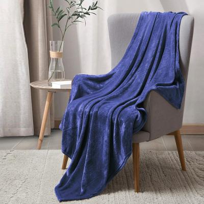 China Wholesale Solid Flannel PORTABLE Low GSM Blanket Thickening Solid Flannel Blanket for sale