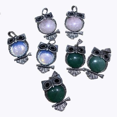 China S925 Silver Plated Donghai Owl Hand Craft Owl Pendant Wholesale Natural Crystal Gemstone Pendant Necklace for sale