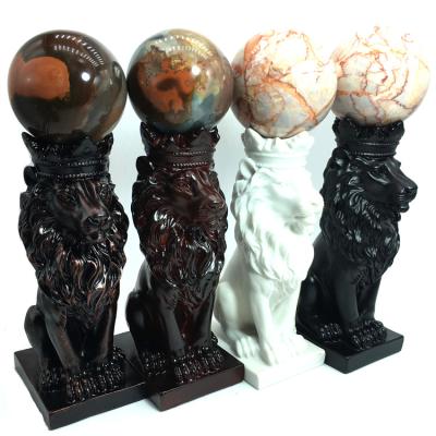 China Hot sale crystal decoration Crystal Ball Stands Europe burlywood sphere stand crown lion home decoration for sale