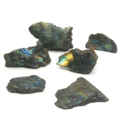 China Natural Labradorite Stones from Europe for Healing Energy Moonstone Gray Labradorite Raw Ore for sale