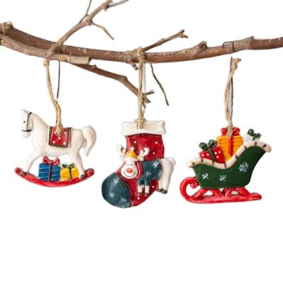 China Eco-Friendly Recycle Christmas Tree Resin Ornament Christmas Holiday Decoration Includes Sleigh, Christmas Boot and Reindeer, Horse Figures for sale