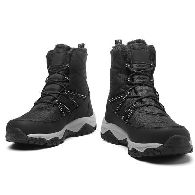 China Fashion Trend Wholesale Suede Leather Couples Classic Outdoor Mountain Desert Ankle Climbing Shoesfor Man Hiking Boots for sale