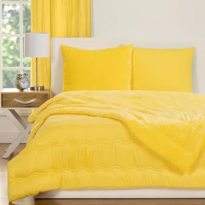 China Modern Bright Yellow Luxury Comforter Bedding Anti-static Customized Warm Plush Comforter Twin Set for sale