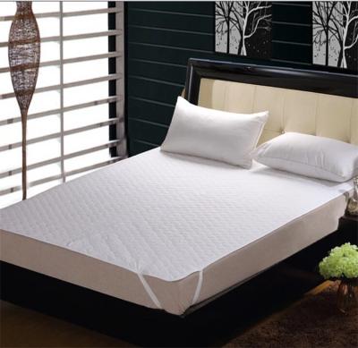 China Hypoallergenic Top Selling Queen Size Microfiber Fabric Waterproof Memory Foam Mattress Topper Pad for sale