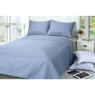 China Nondisposable Wholesale High Quality Luxury Polyester Bedspread Double Comforter Set Blue Quilt Set Sale for sale