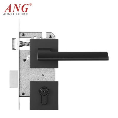 China Matte Black Zinc Alloy Door High Security Durable Luxury Bedroom Interior Handle Lock Set for sale