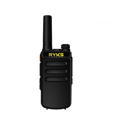 China Portable Reliable Durable Custom Logo China Supplier Bulk Green Orange Ash Support In Frequency Walkie Talkie Two-Way Radio for sale