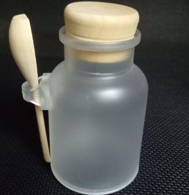 China Personal Care Salt Bath Bottle 100ml / 200ml / 300ml Used In Beauty Salons And Shopping Malls for sale