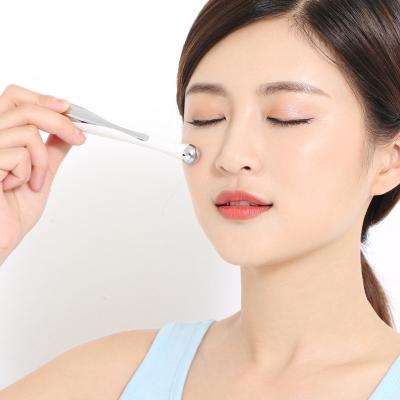 China Best Selling EASEWELL Manual Anti-puffiness Metal Eye Roller Eye Roll Stick Massager Eye Wrinkle Remover Pen With Battery for sale