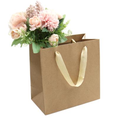 China Biodegradable Goods Kraft Paper Bag Customized Garment Gift Bag Sourcing Takeaway Packaging Manufacturer for sale