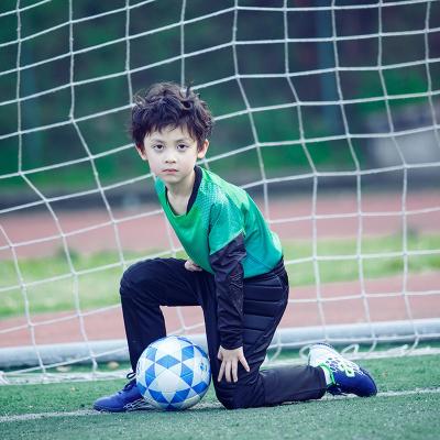 China Breathable Soccer Jerseys Kids Soccer Goalie Shirt Pant Set Mens Kids Uniforms Long Sleeve Quick Dry Soccer Goalkeeper for sale