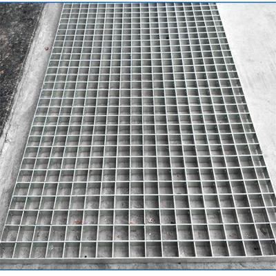 China Easily Assembled Factory Direct Walkway Grating Hot Dipped Galvanized Steel Stair Platform(HDG) for sale