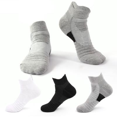 China Custom Logo Cotton Sports Socks Breathable Black Mens Sports Socks Cycling Bamboo Mens Gym Workout Terry Sports Socks For Man for sale