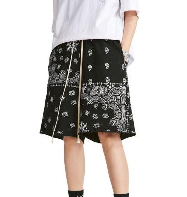 China 2021 Anti-Wrinkle Hot Sale Cotton Terry Paisley Print Jogger Half Shorts Men Bandana Shorts for sale